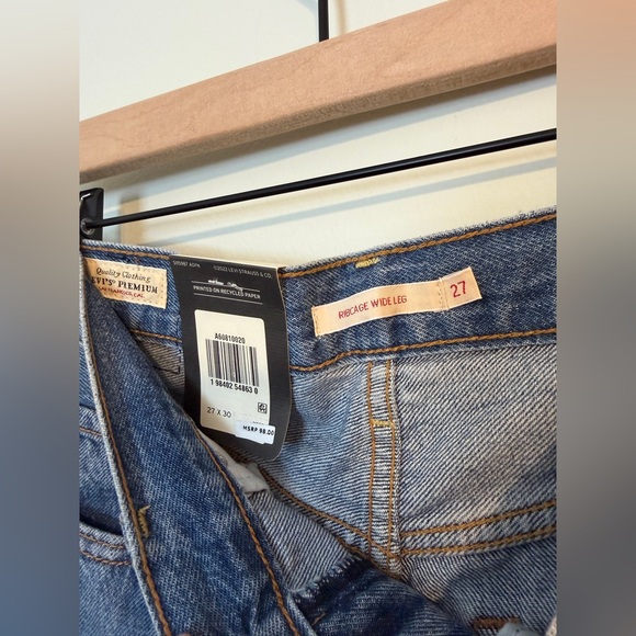 Levi's Women’s Ribcage Wide Leg Jeans - Picture 3 of 4